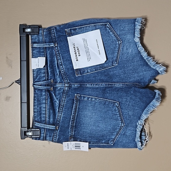 NWT Good American Denim Shorts - Picture 5 of 12